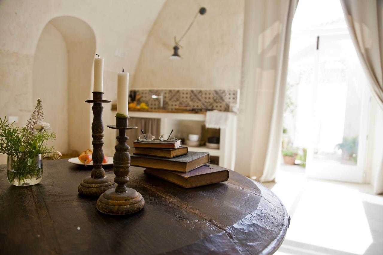 Angolo Del Poeta Suite Matera Exterior photo